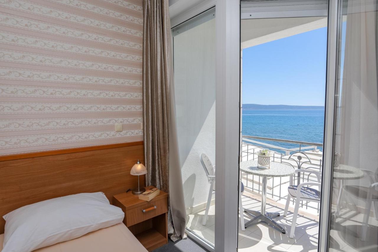 Hotel Neva Podstrana Eksteriør bilde